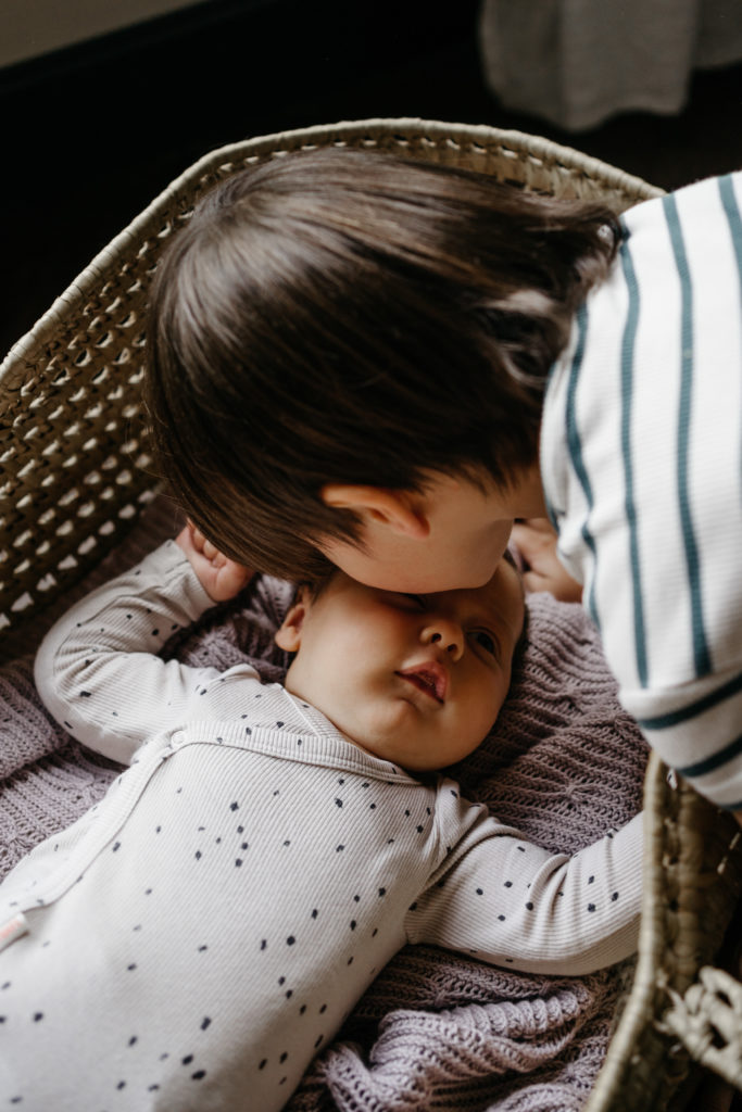 Newborn shoot - lifestyle 