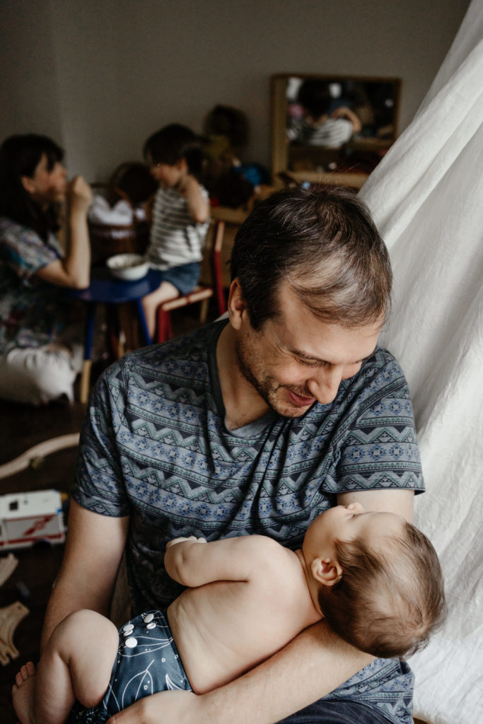 Heerlijke chaos tijdens een newborn shoot 