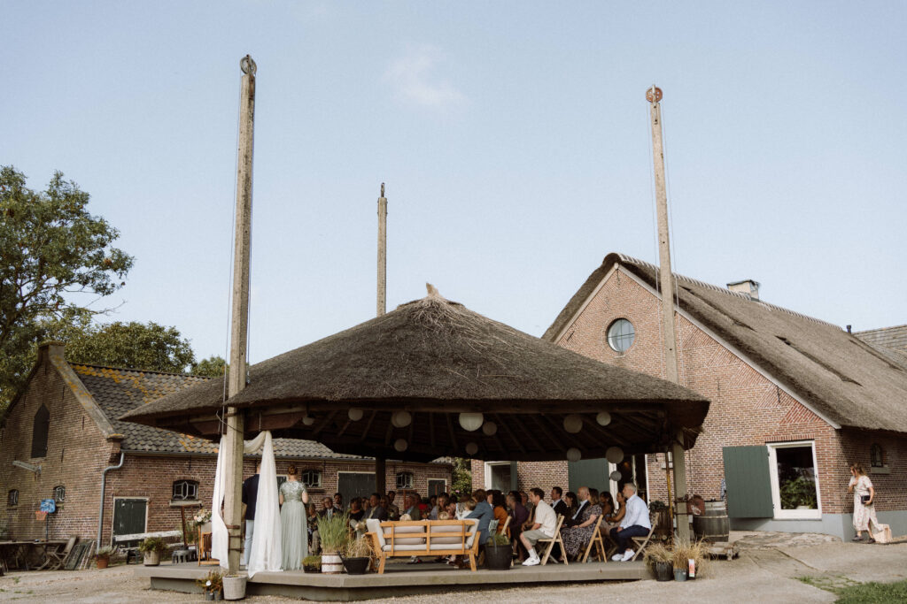 ceremonie bruiloft 