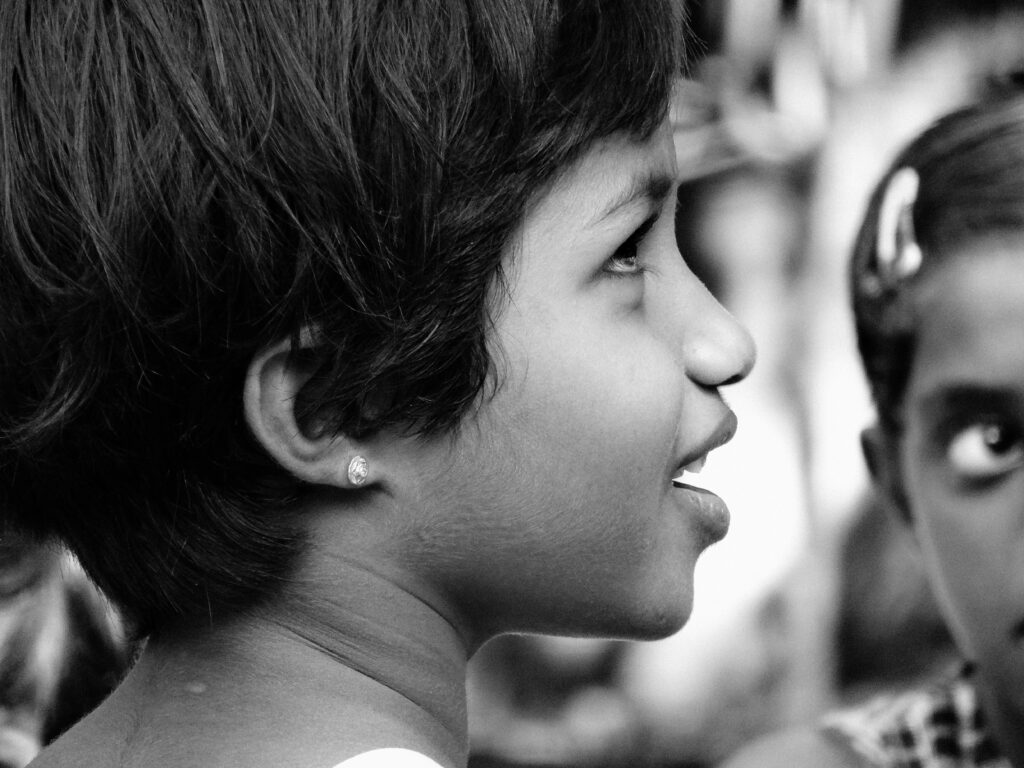 zwart wit portret meisje india